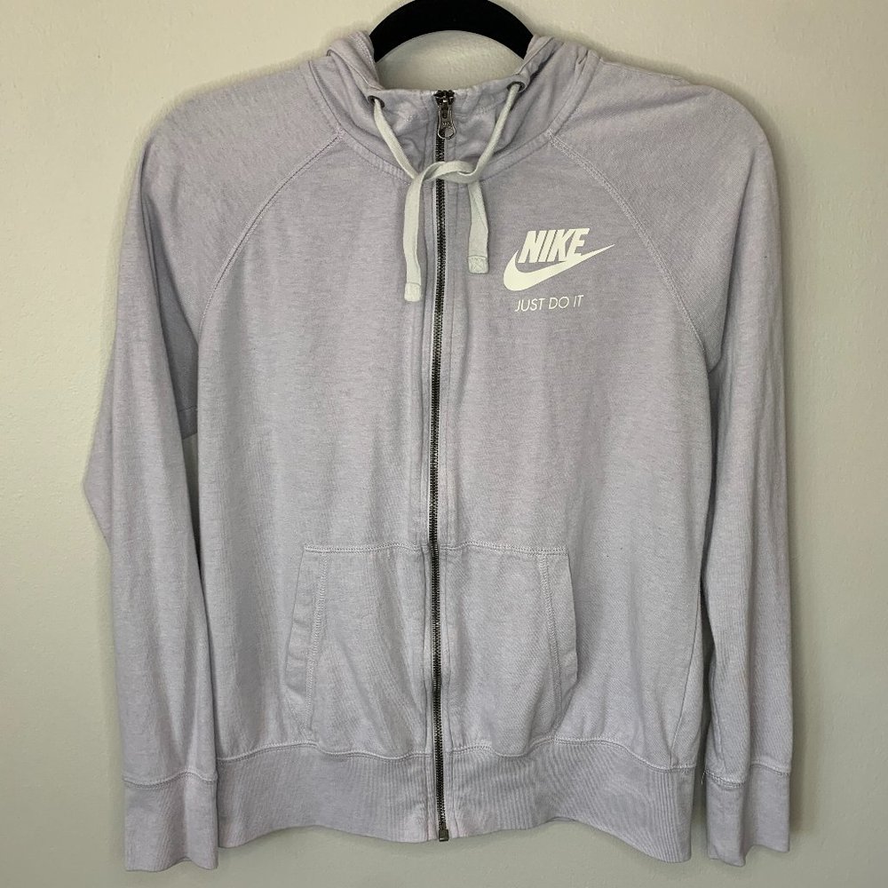 ✔︎ Nike Light Purple Zip Up Hoodie